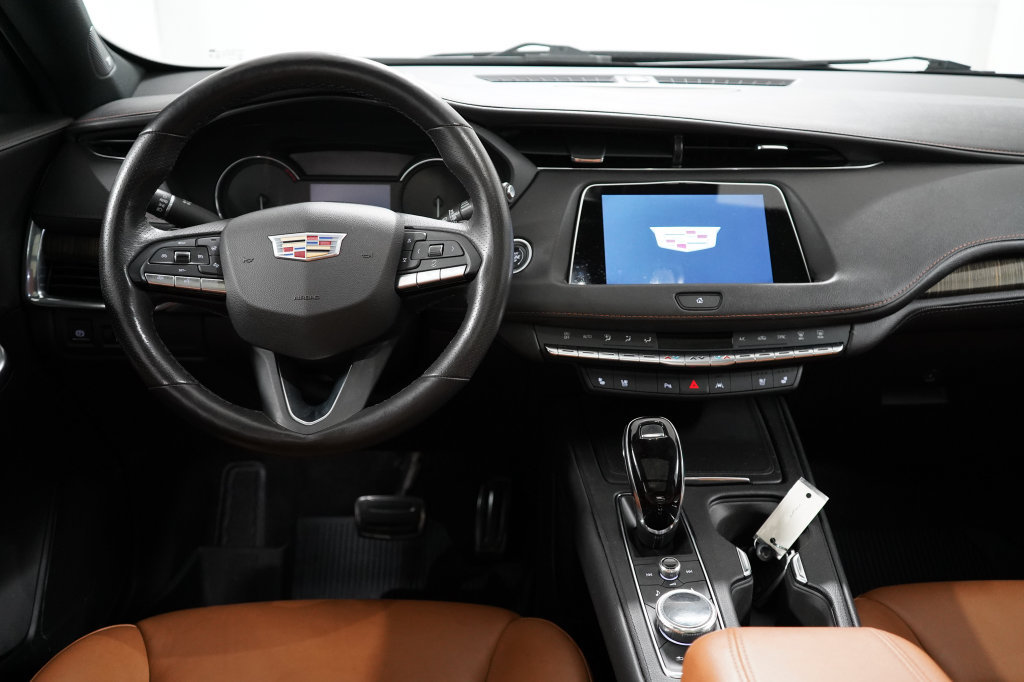 Used 2023 Cadillac XT4 Sport w/ Sun And Sound Package AWD/4WD image 12