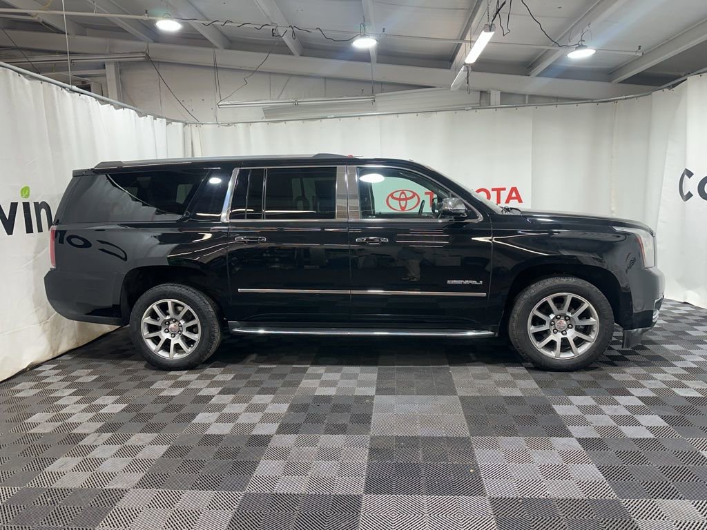 Used 2020 GMC Yukon XL Denali image 7