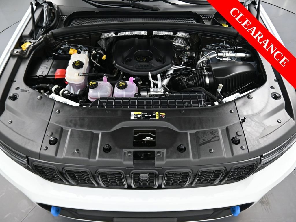 Used 2025 Jeep Grand Cherokee Limited 4xe image 13