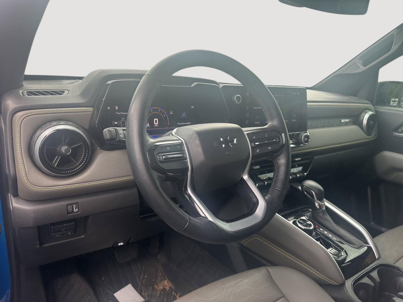 Used 2024 Chevrolet Colorado ZR2 w/ ZR2 Convenience Package III AWD/4WD image 54