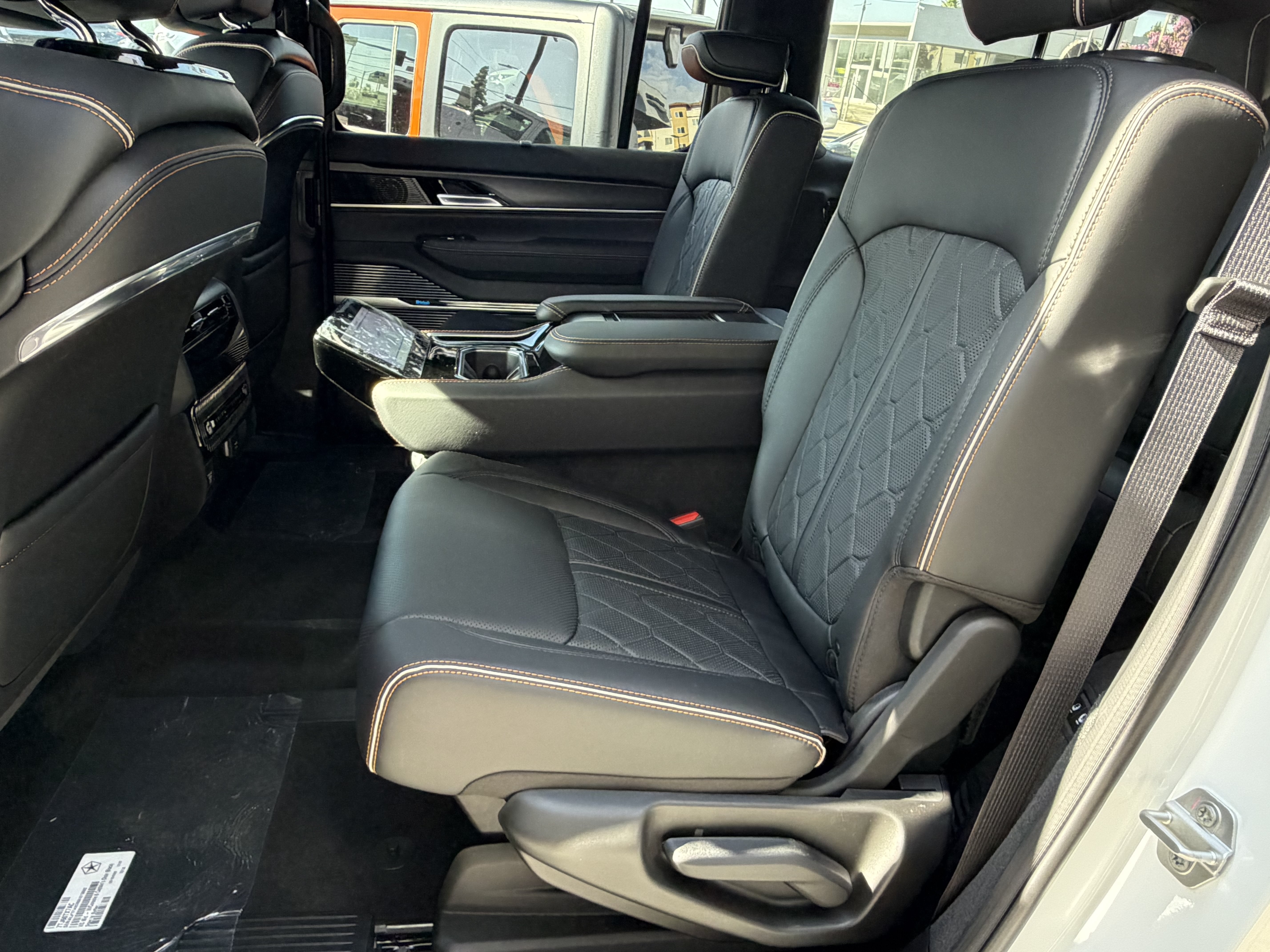 New 2026 Jeep Grand Wagoneer Summit AWD/4WD image 29