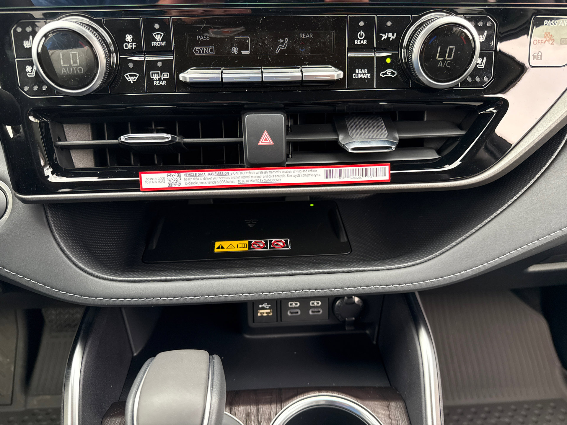 Certified 2026 Toyota Highlander Limited AWD/4WD image 30