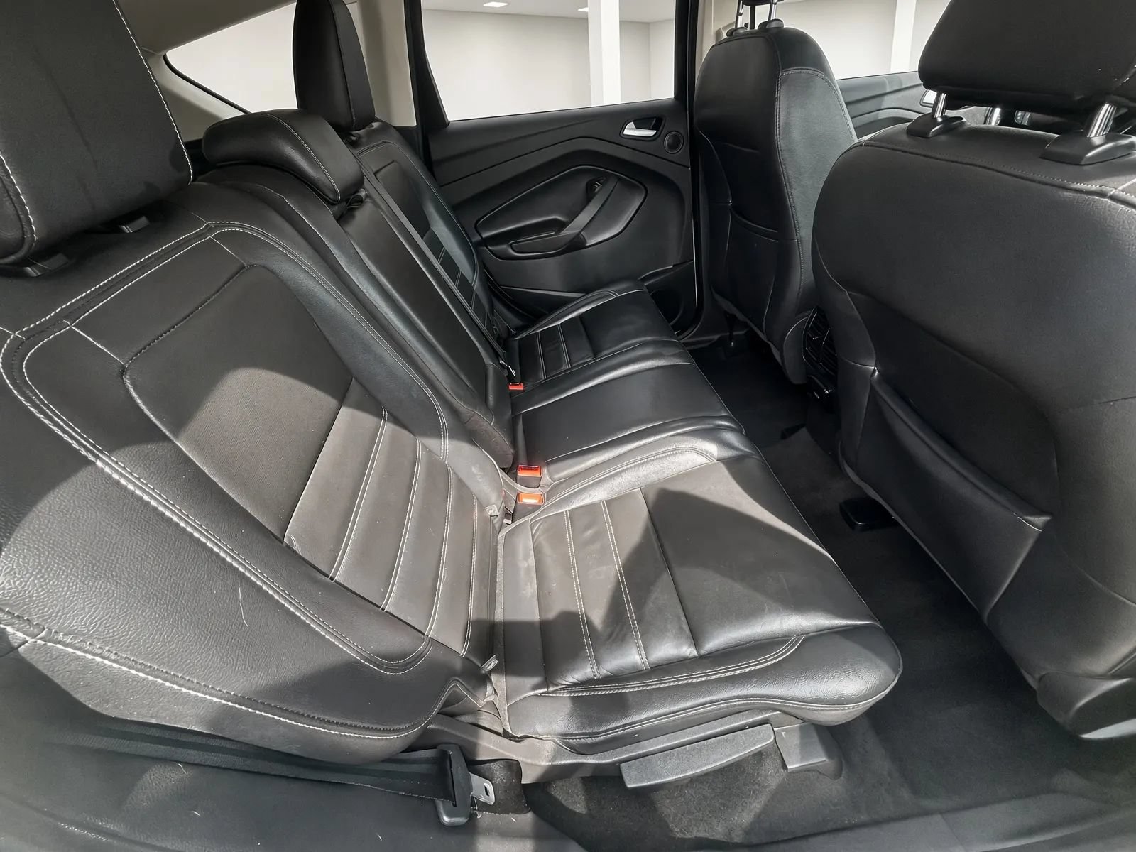Used 2018 Ford Escape Titanium w/ Ford Safe & Smart Package AWD/4WD image 14