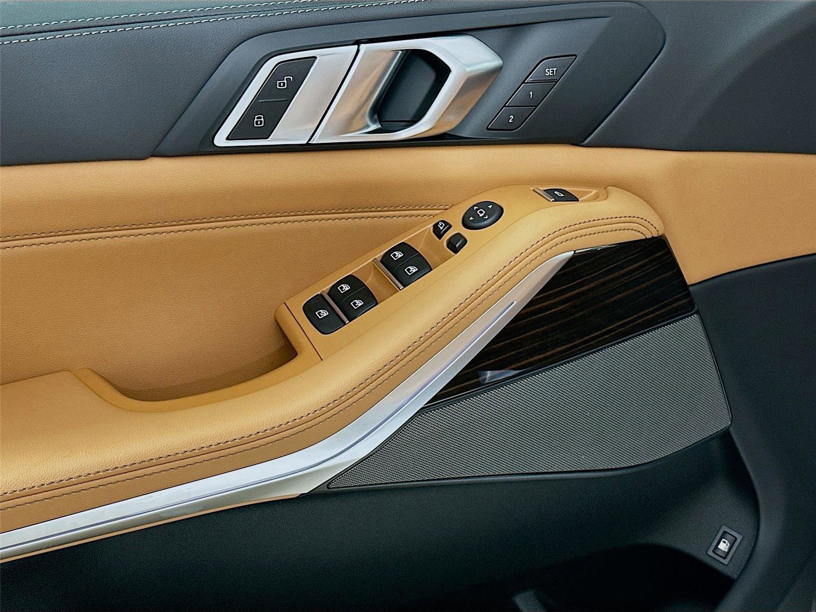 New 2026 BMW X5 xDrive50e w/ M Sport Package image 18