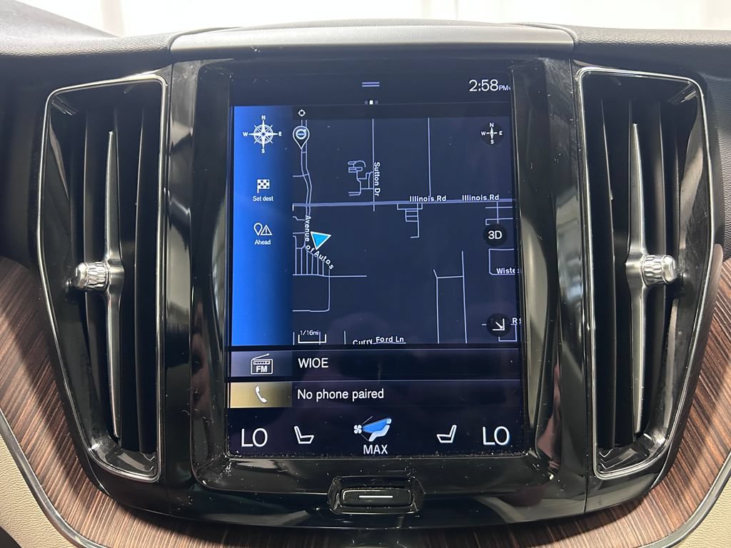Used 2021 Volvo XC60 T5 Momentum w/ Climate Package FWD image 14
