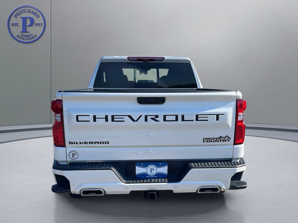 Used 2024 Chevrolet Silverado 1500 High Country AWD/4WD image 6