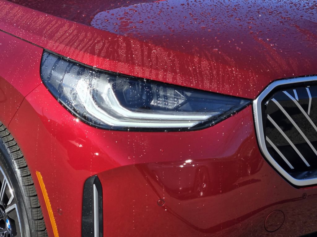 Certified 2025 BMW X3 xDrive30i w/ Premium Package image 9