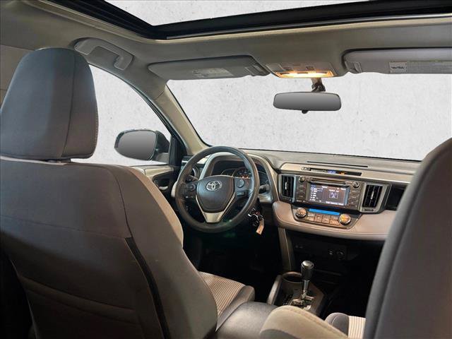 Used 2015 Toyota RAV4 XLE FWD image 12