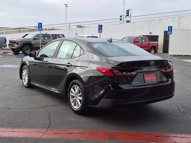 Used 2025 Toyota Camry LE FWD image 11