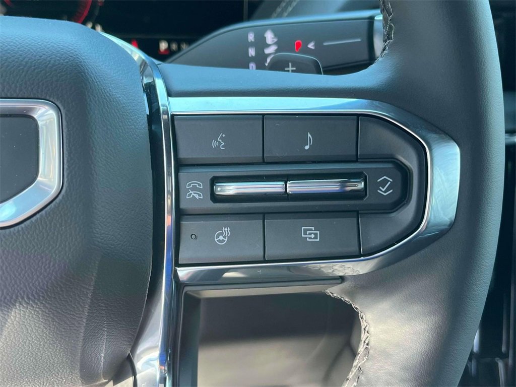 New 2025 GMC Yukon XL Elevation image 28