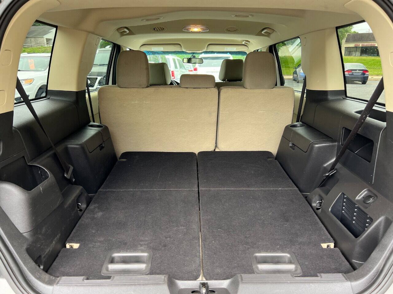 Used 2019 Ford Flex SE FWD image 26