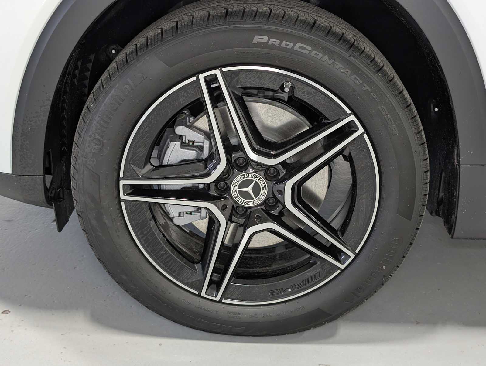 New 2026 Mercedes-Benz GLB 250 4MATIC image 3