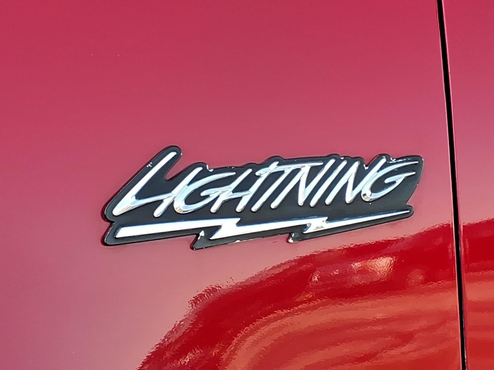 Used 2000 Ford F150 Lightning RWD image 7