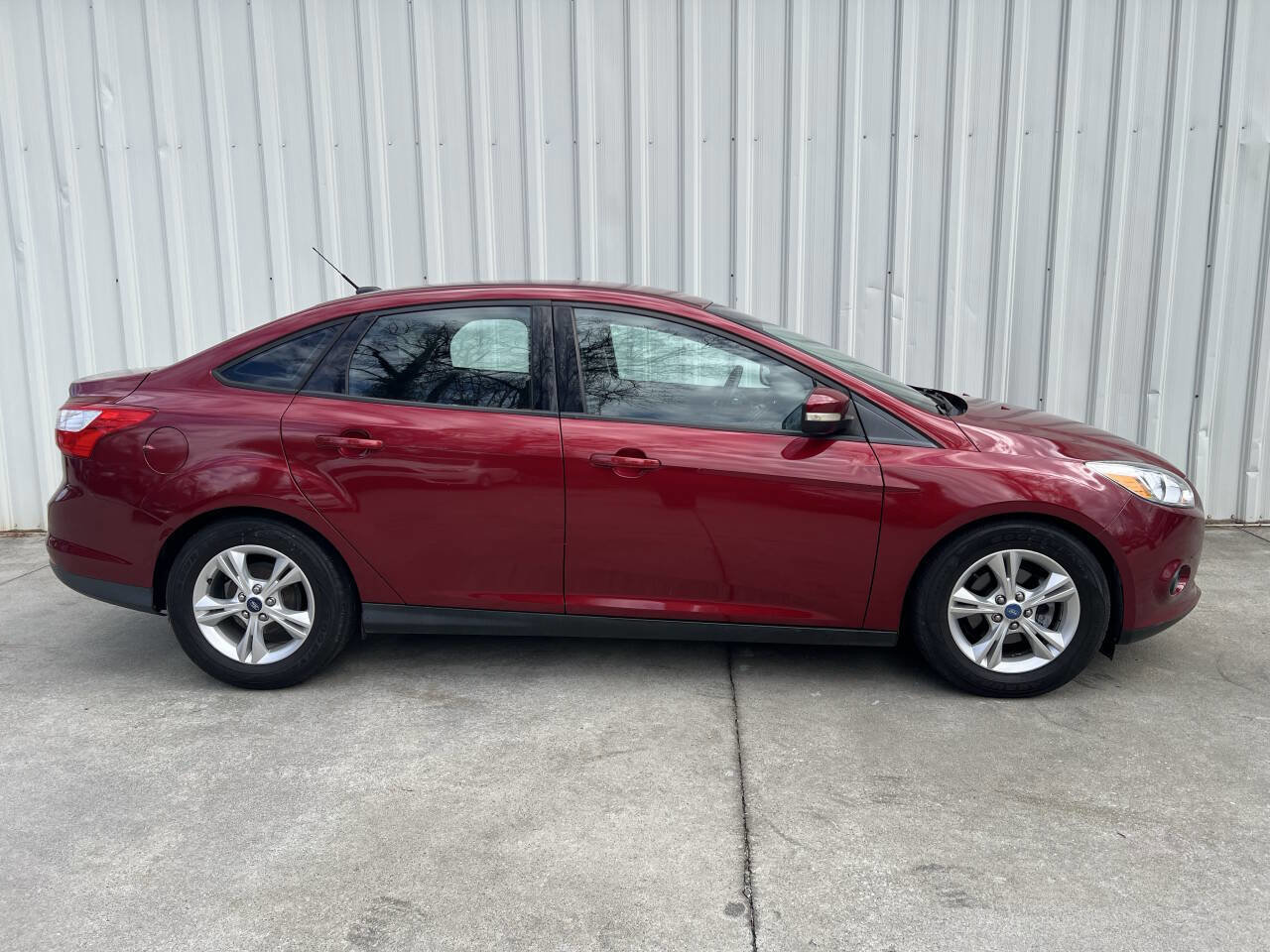 Used 2014 Ford Focus SE image 2