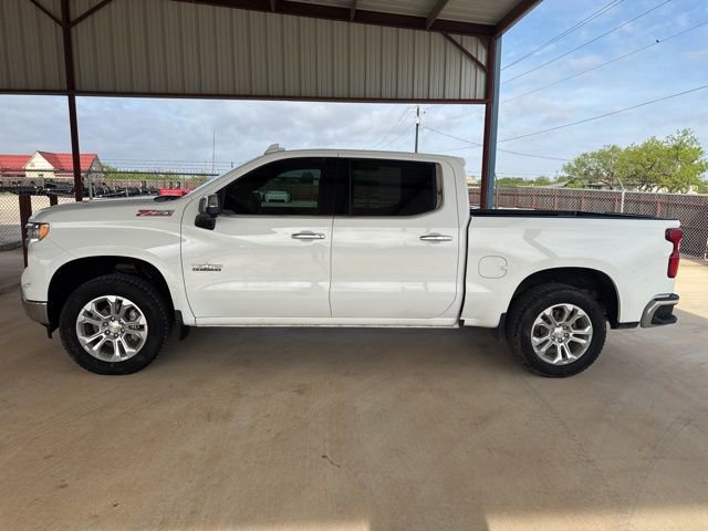 Used 2022 Chevrolet Silverado 1500 LTZ w/ LTZ Convenience Package II AWD/4WD image 4