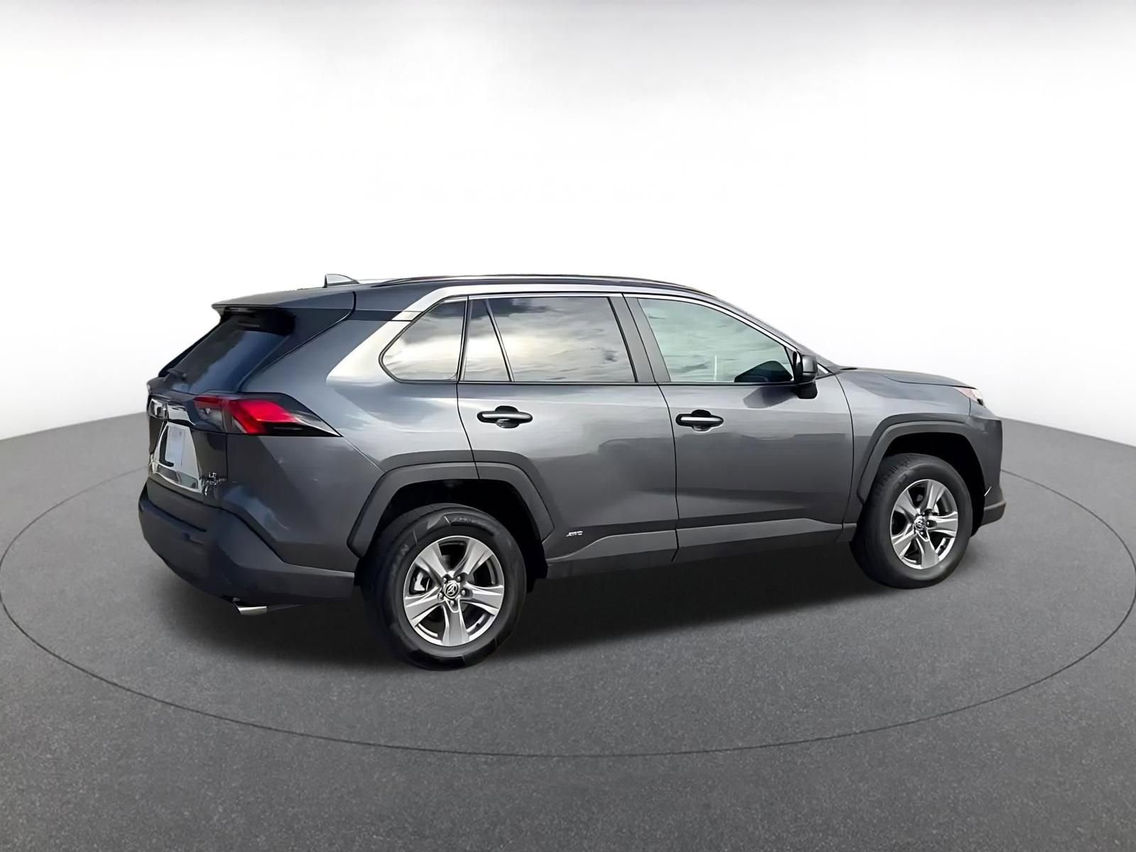 Used 2025 Toyota RAV4 LE image 14