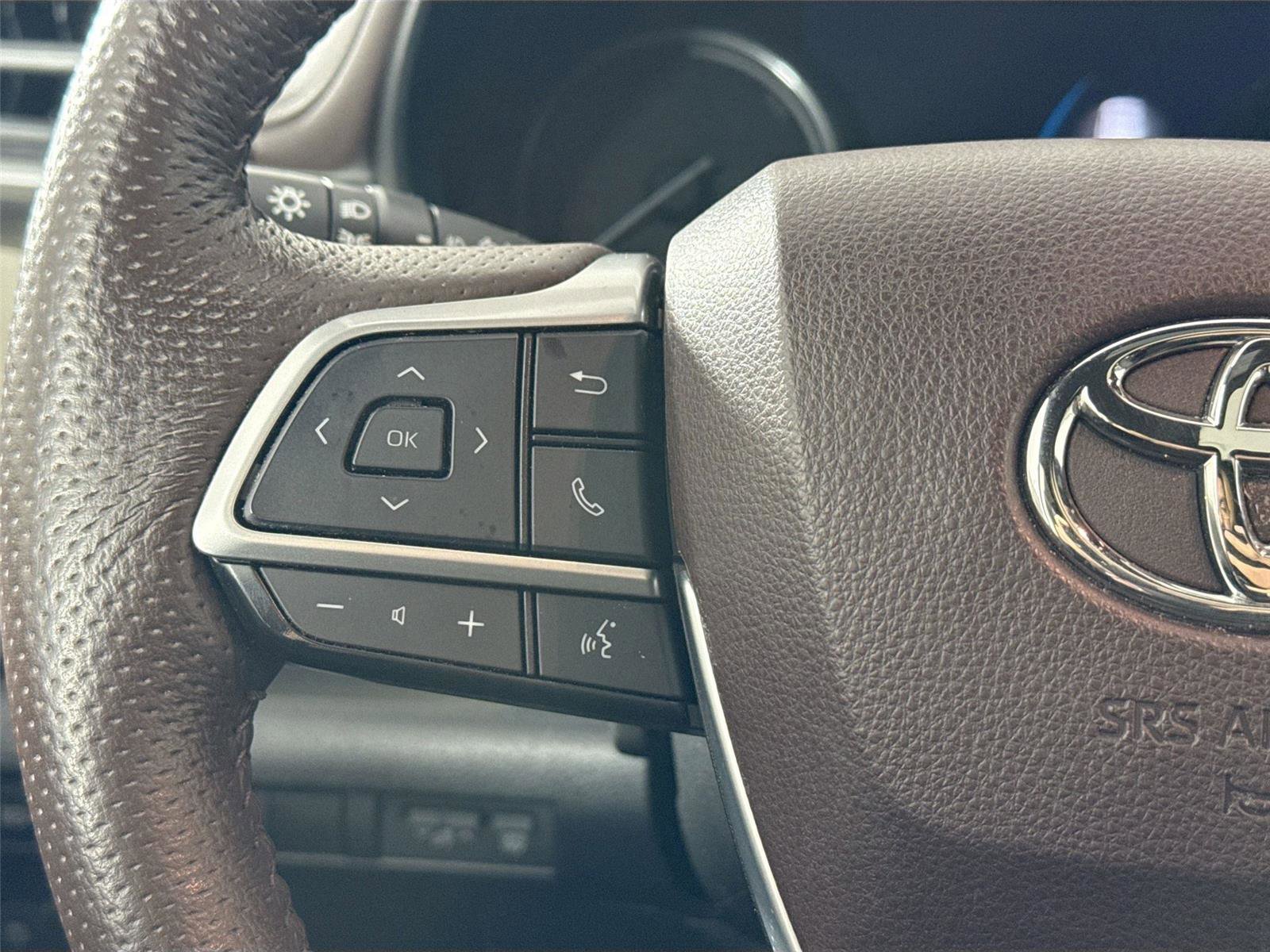 Certified 2021 Toyota Sienna Platinum image 18