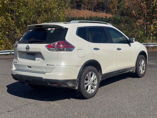 Used 2016 Nissan Rogue SV w/ SV Family Package AWD/4WD image 3