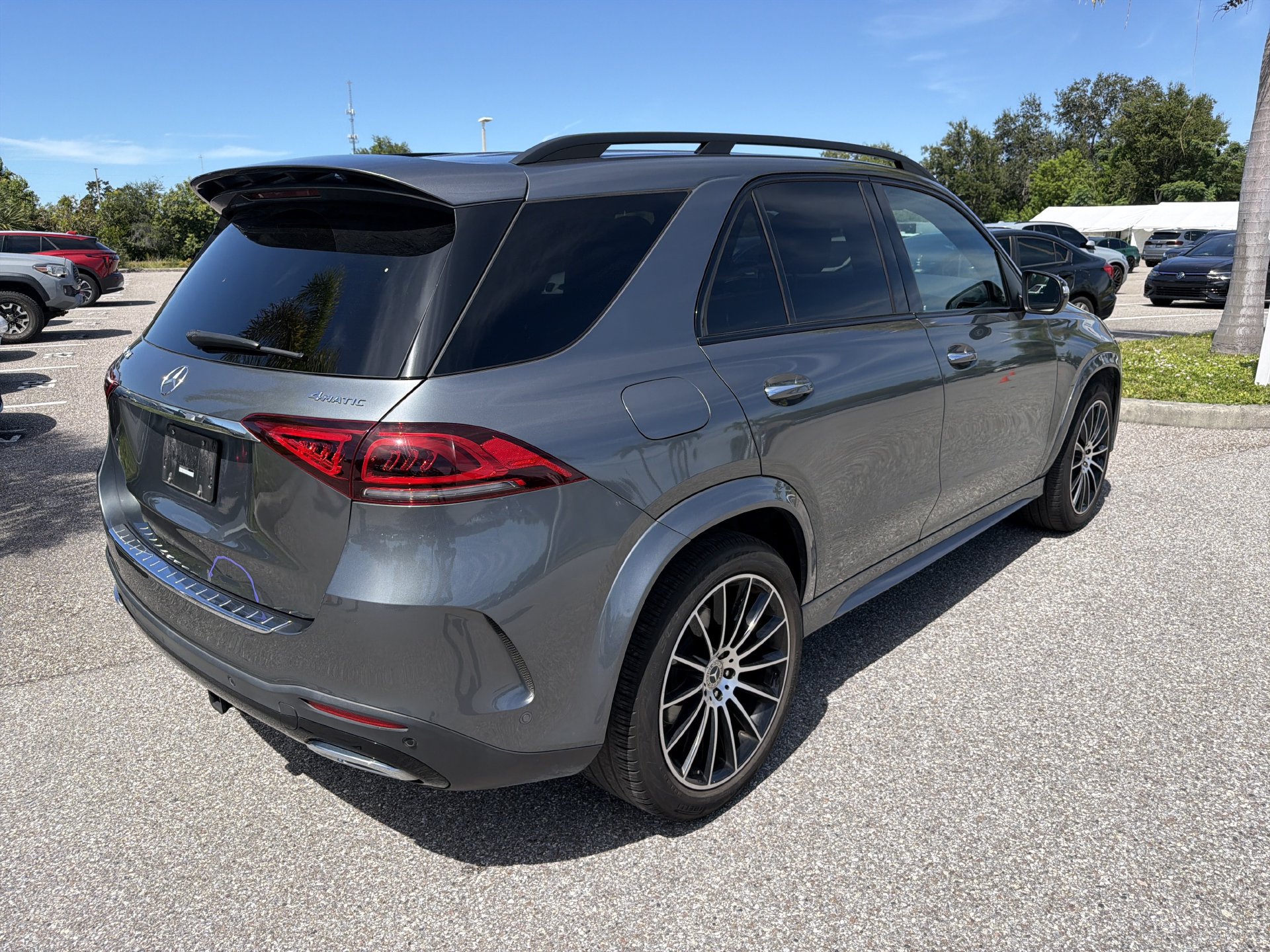 Used 2021 Mercedes-Benz GLE 350 4MATIC image 4