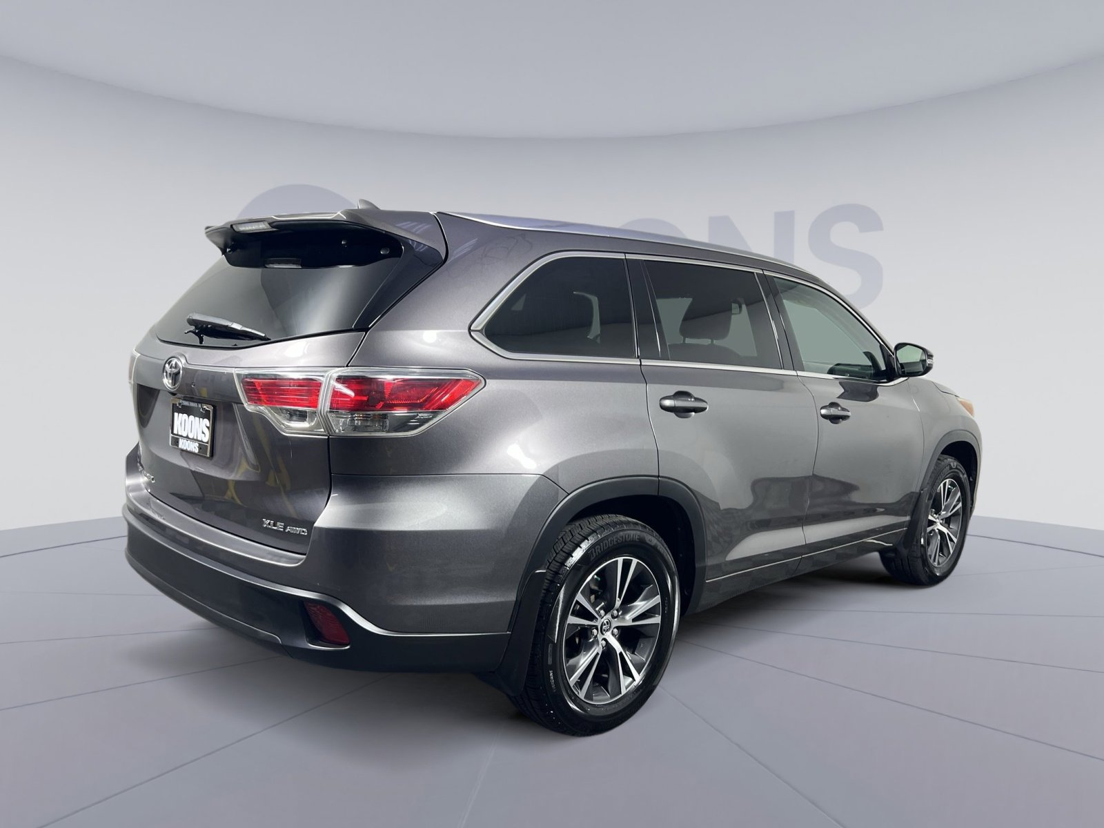 Used 2016 Toyota Highlander XLE image 7