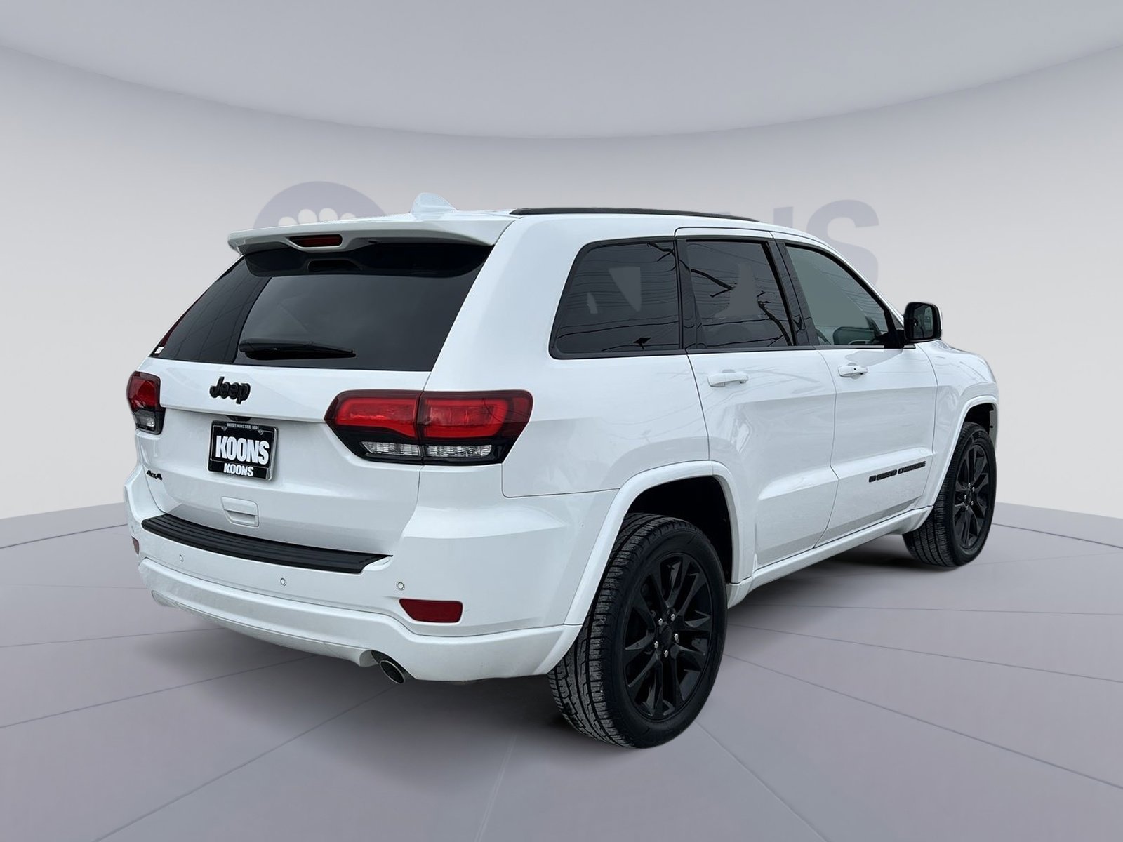 Used 2022 Jeep Grand Cherokee Laredo X image 7