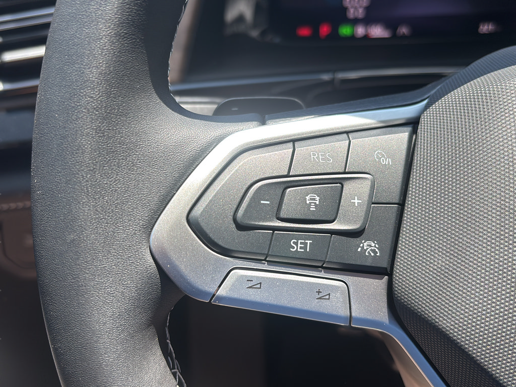 New 2026 Volkswagen Atlas SE FWD image 22