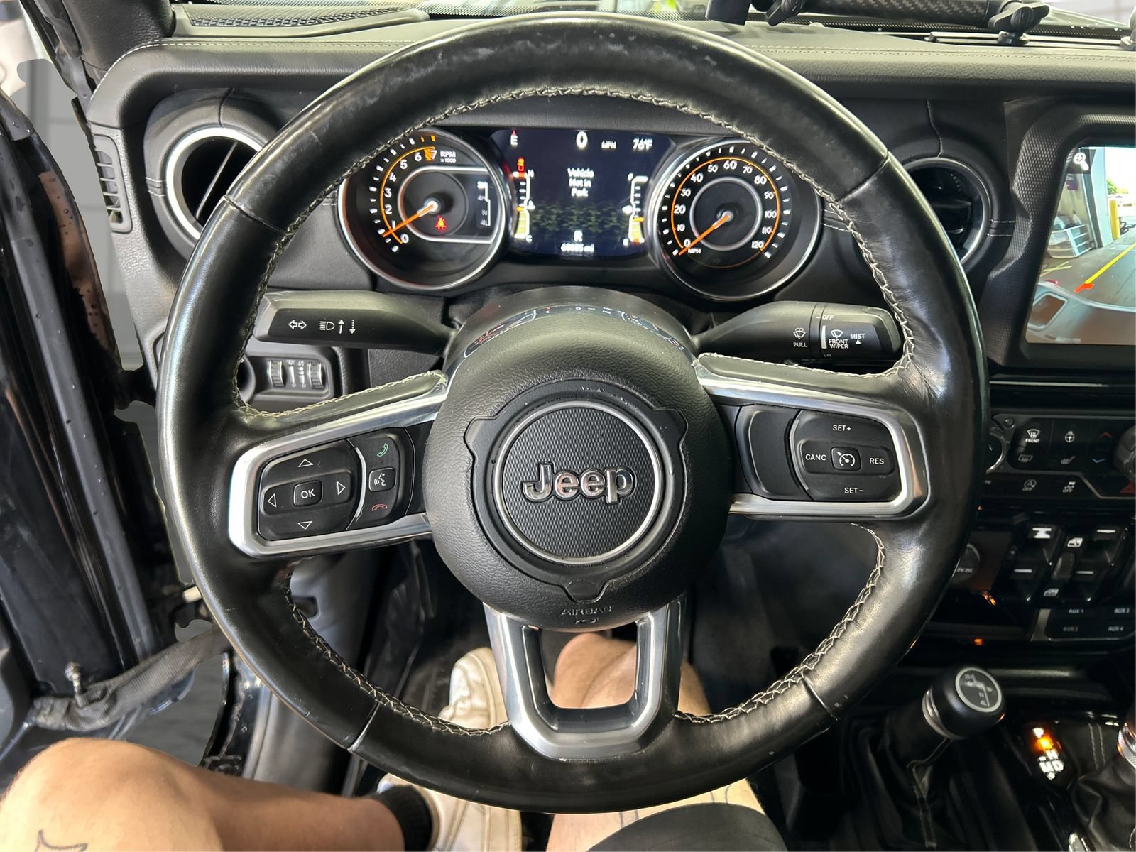 Used 2021 Jeep Gladiator Overland w/ Popular Equipment Package AWD/4WD image 15