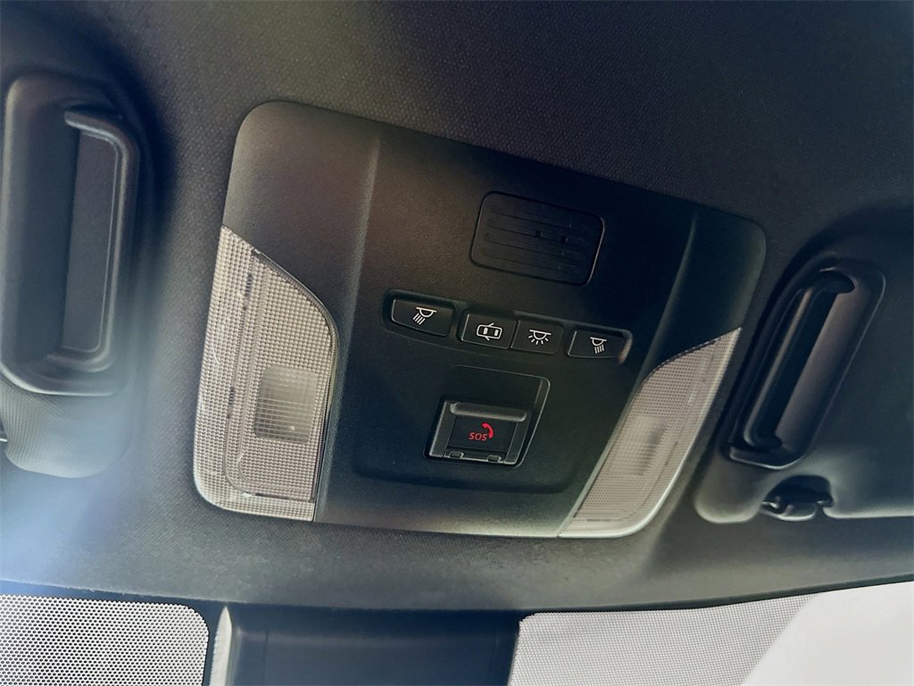 Used 2022 Toyota Corolla SE image 31