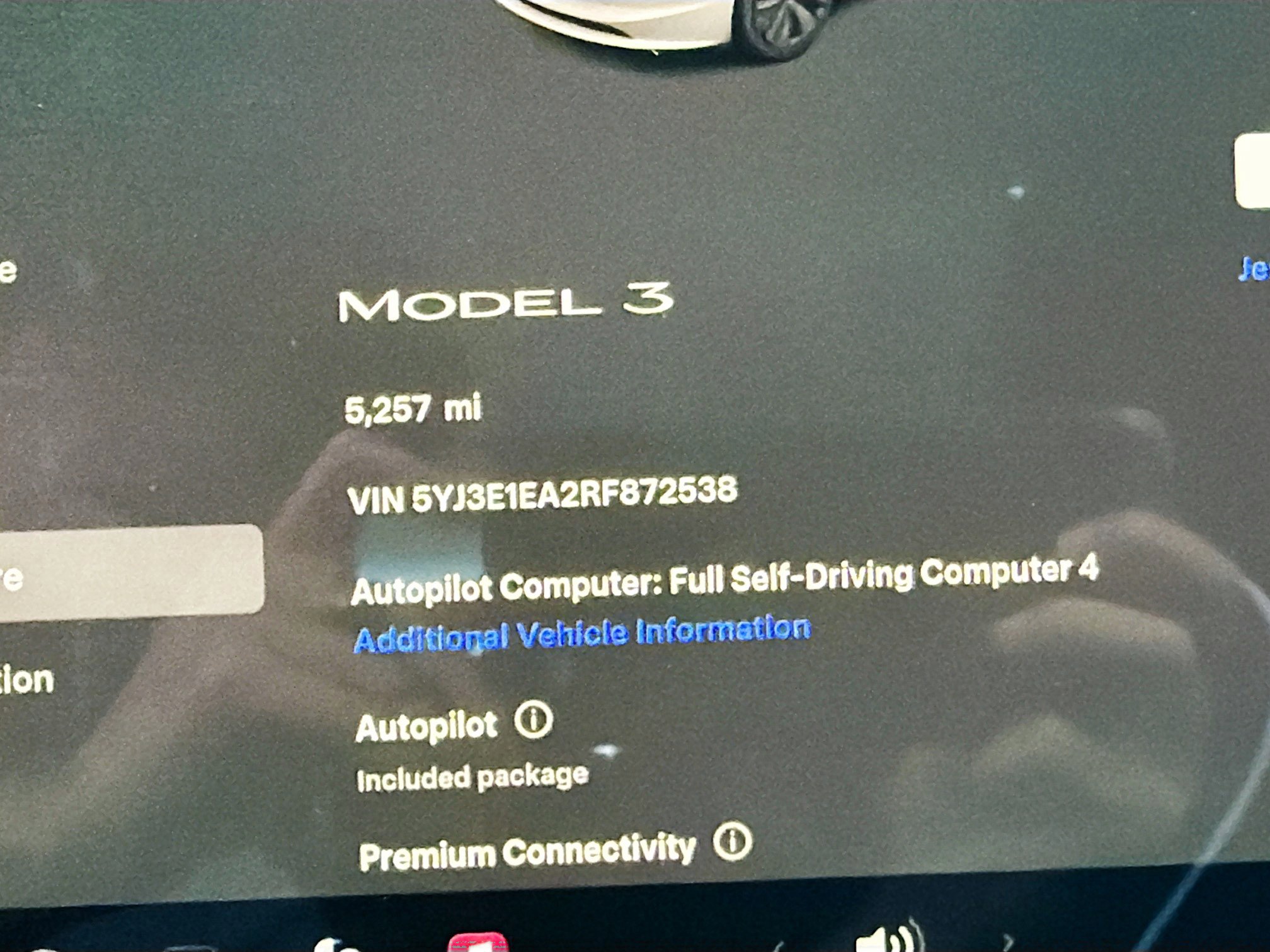 Used 2024 Tesla Model 3 Standard Range image 38