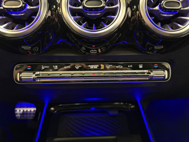 Used 2024 Mercedes-Benz EQB 250+ image 19