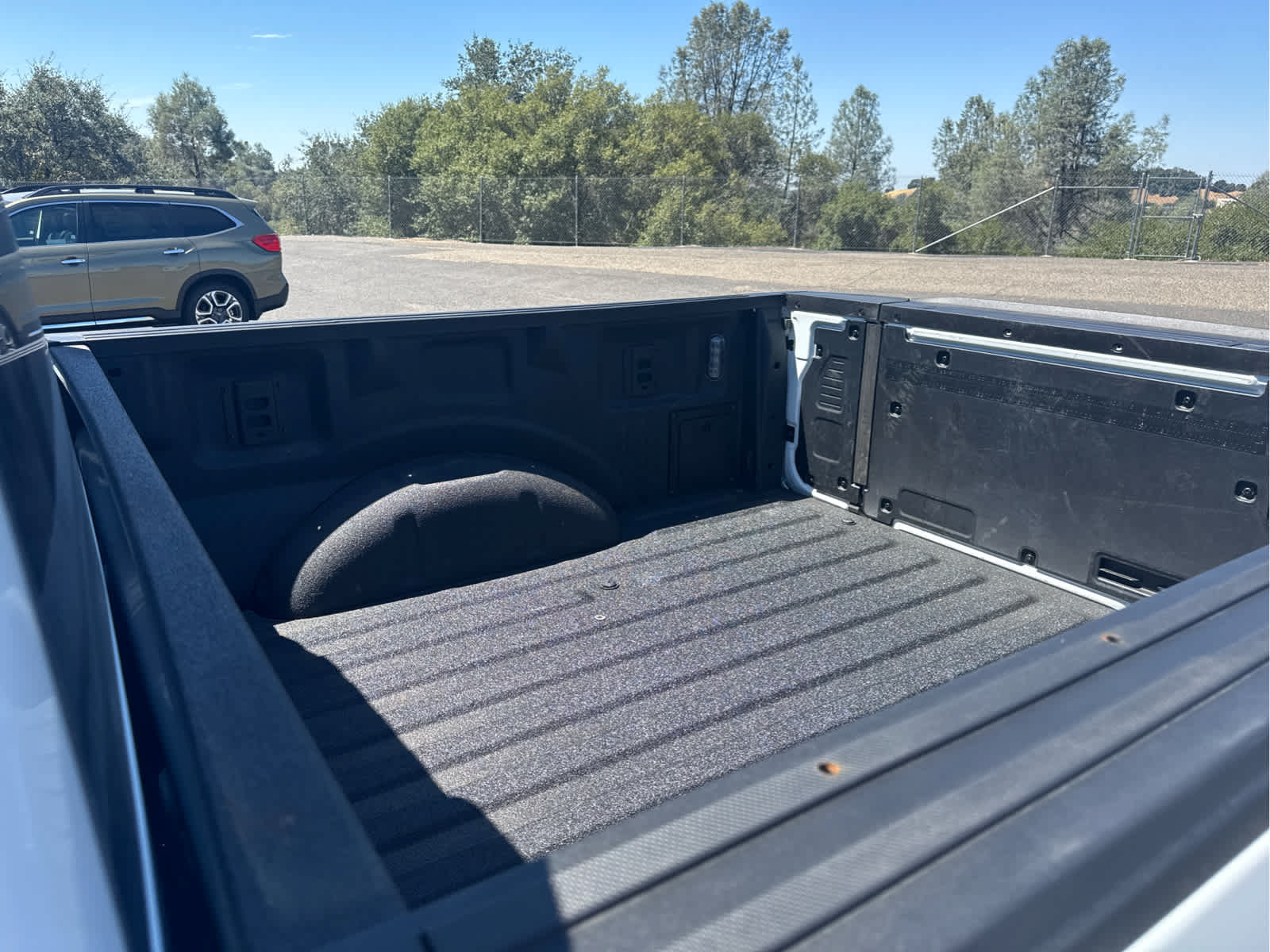 Certified 2025 Ford F150 Lariat w/ Equipment Group 501A Mid AWD/4WD image 9