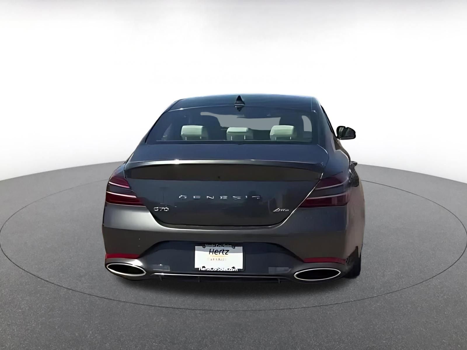 Used 2025 Genesis G70 2.5T image 12