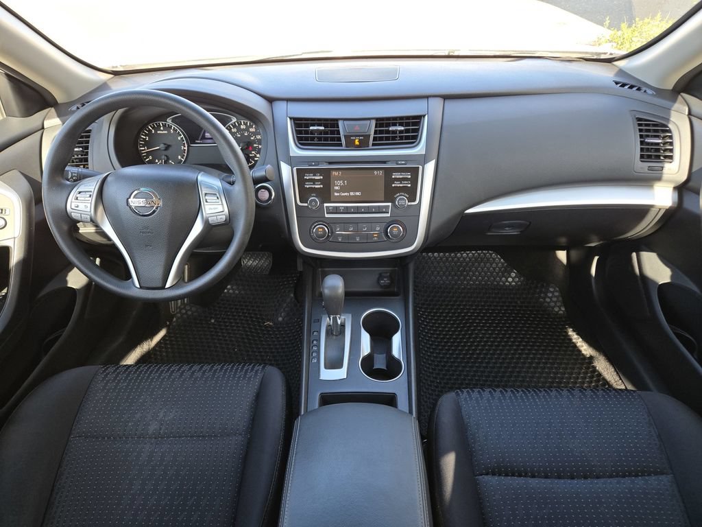 Used 2016 Nissan Altima 2.5 S w/ Power Driver Seat Package FWD image 9