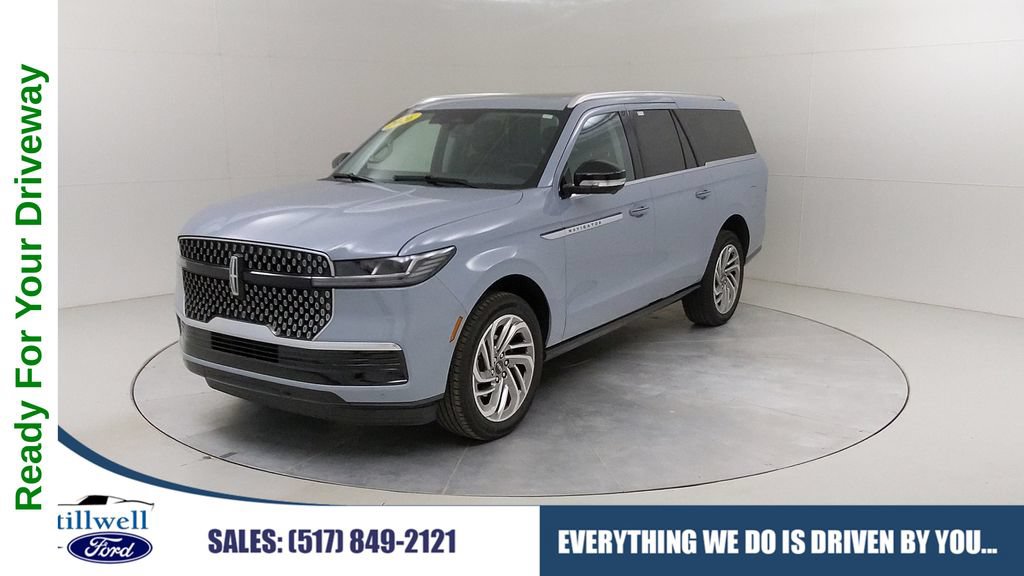Used 2026 Lincoln Navigator L Reserve AWD/4WD image 1