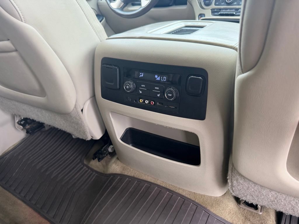 Used 2016 GMC Yukon XL Denali w/ Open Road Package AWD/4WD image 36
