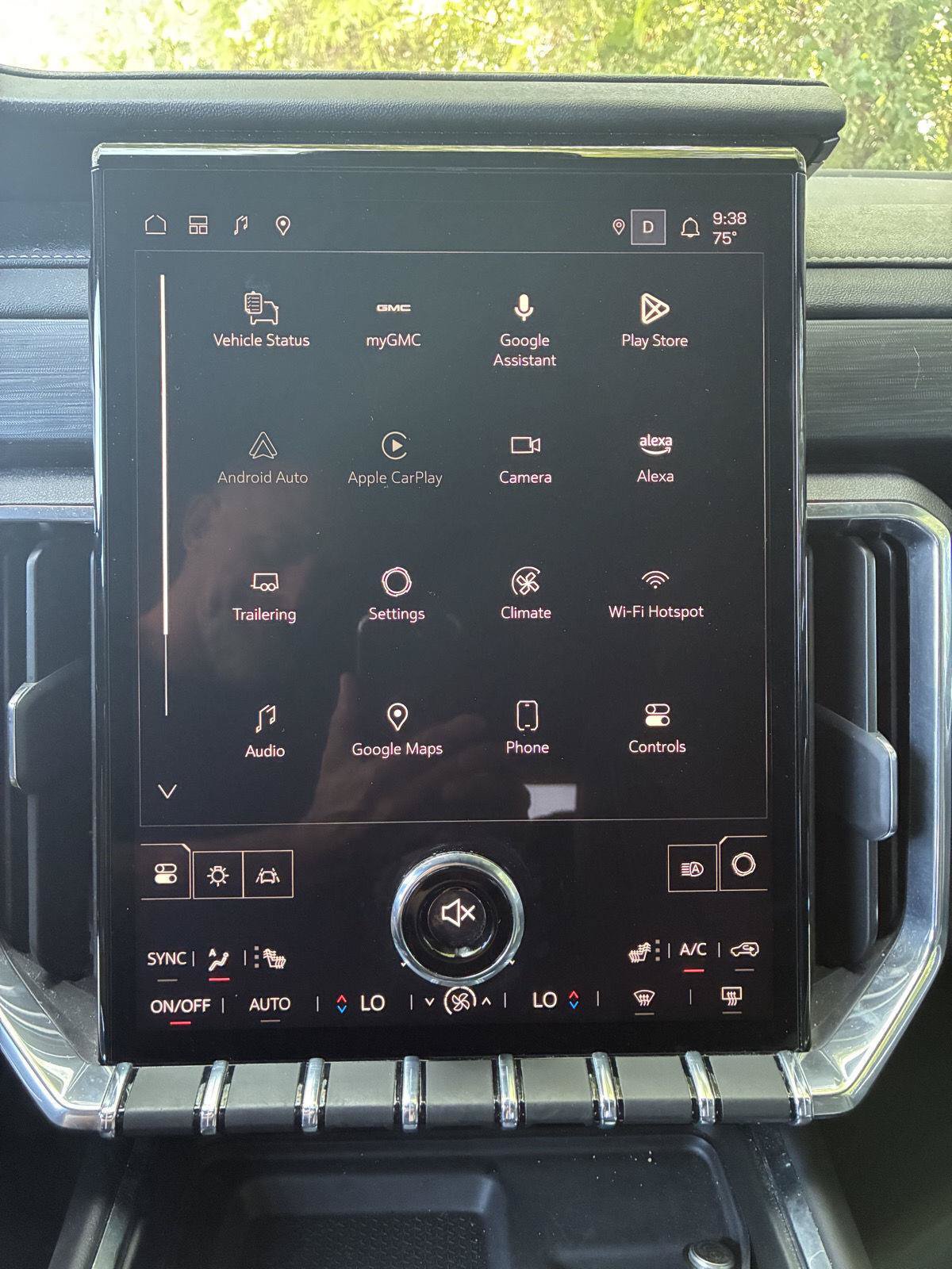 Used 2025 GMC Acadia Elevation AWD/4WD image 43