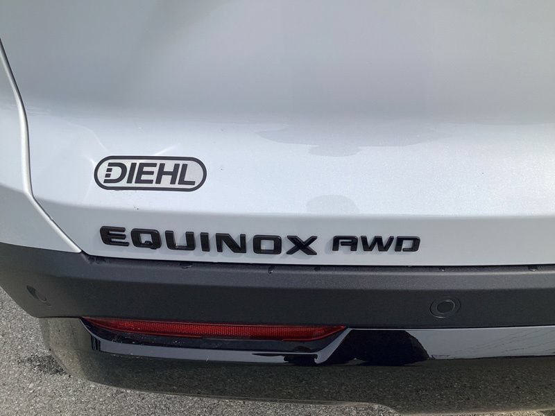 New 2027 Chevrolet Equinox RS AWD/4WD image 12