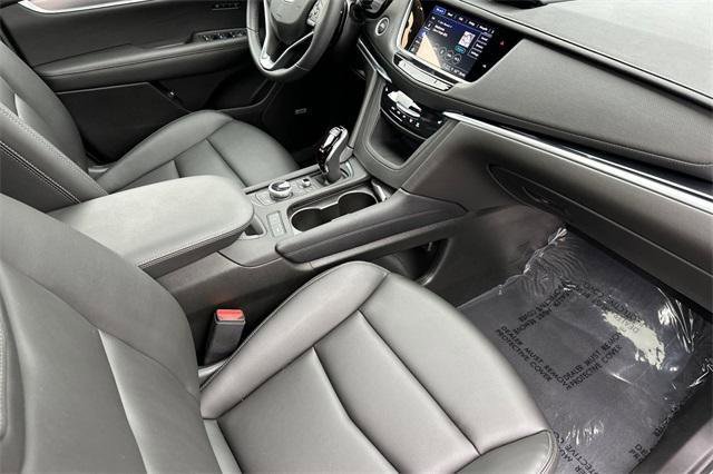 Certified 2024 Cadillac XT6 Luxury image 18