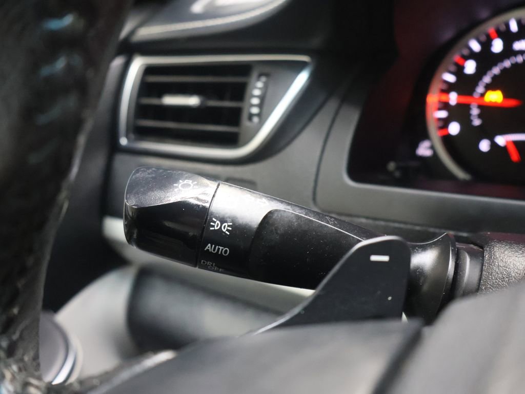 Used 2015 Toyota Camry SE FWD image 22