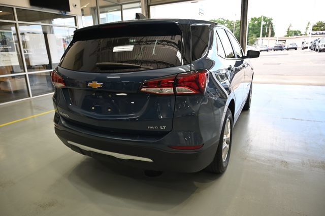 Used 2024 Chevrolet Equinox LT w/ LPO, Floor Liner Package AWD/4WD image 5
