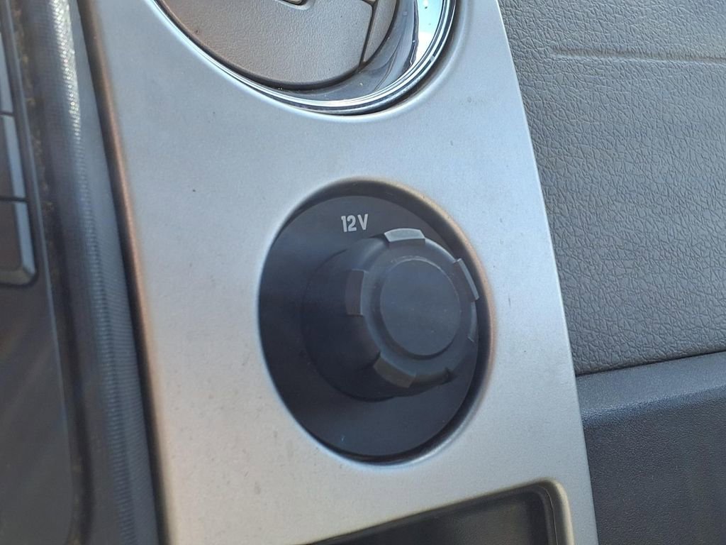 Used 2013 Ford F150 XLT w/ Luxury Equipment Group image 19