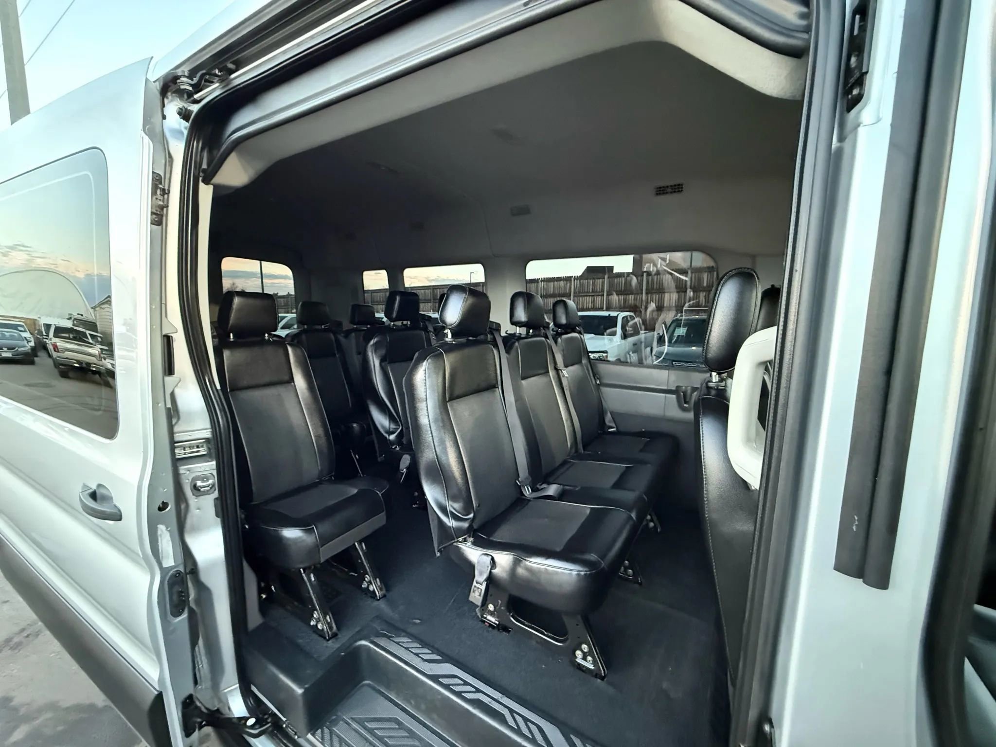 Used 2022 Ford Transit 350 XL image 15