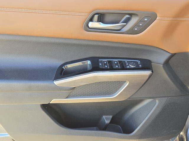 Used 2023 Nissan Pathfinder Platinum w/ Cargo Package FWD image 29