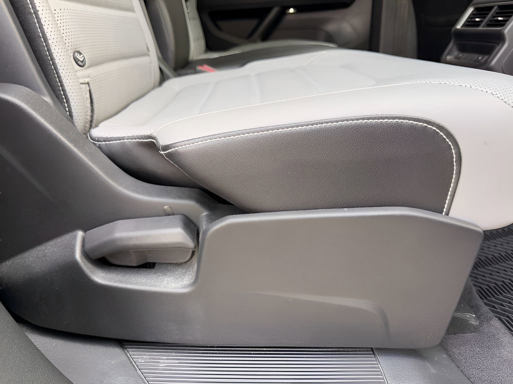 Used 2024 Volkswagen Atlas Cross Sport SEL R-Line image 24