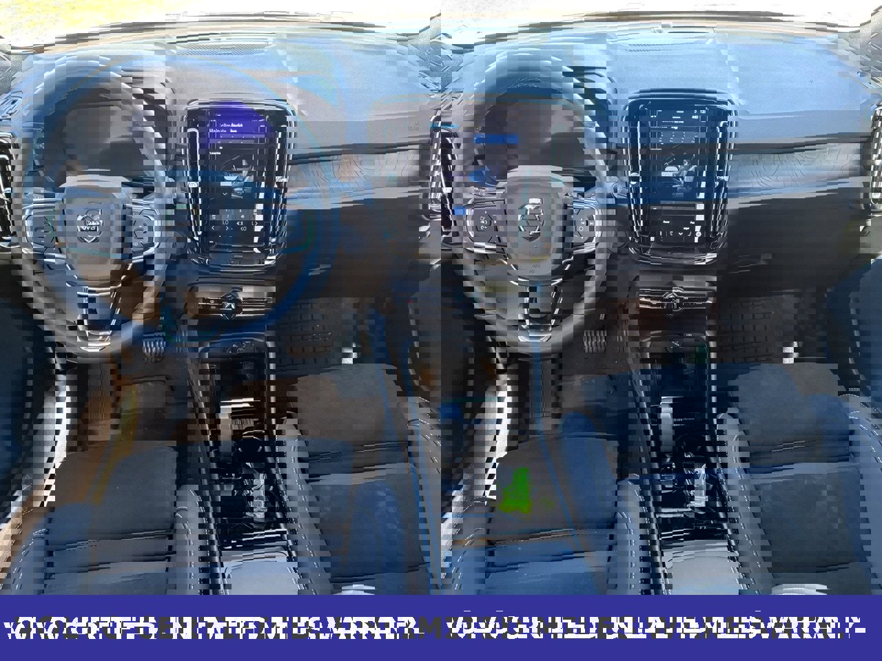 Certified 2023 Volvo XC40 Recharge Ultimate image 11