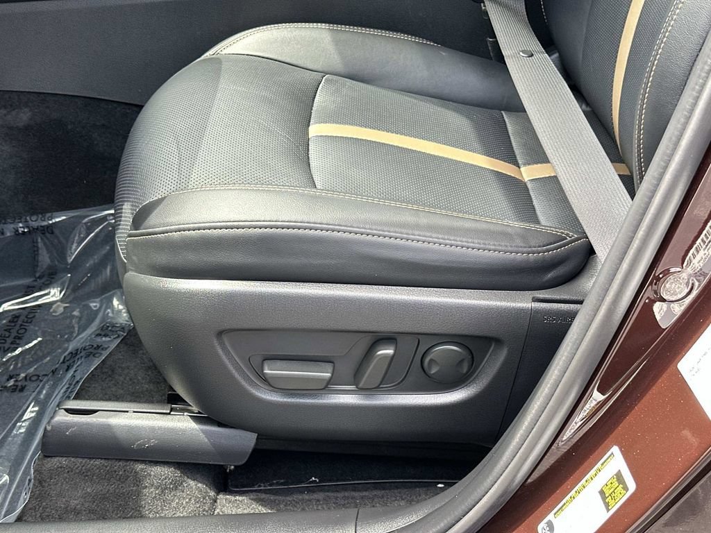 Certified 2024 MAZDA CX-90 Plug-In Hybrid w/ Premium Plus AWD/4WD image 28