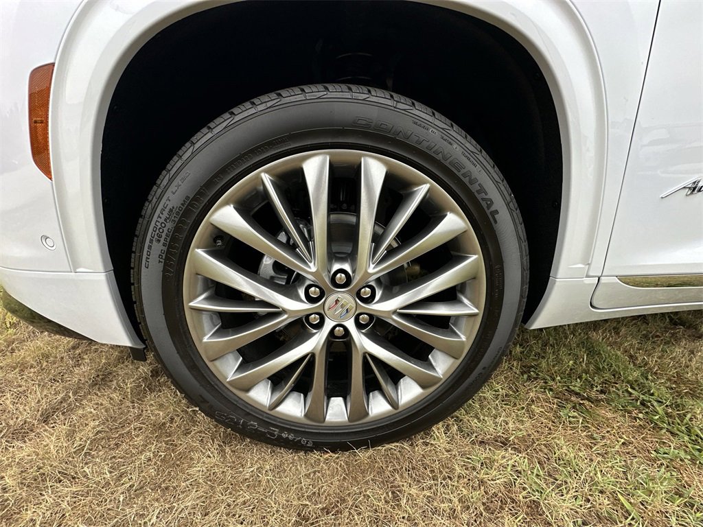 New 2026 Buick Enclave Avenir w/ Super Cruise Package image 10