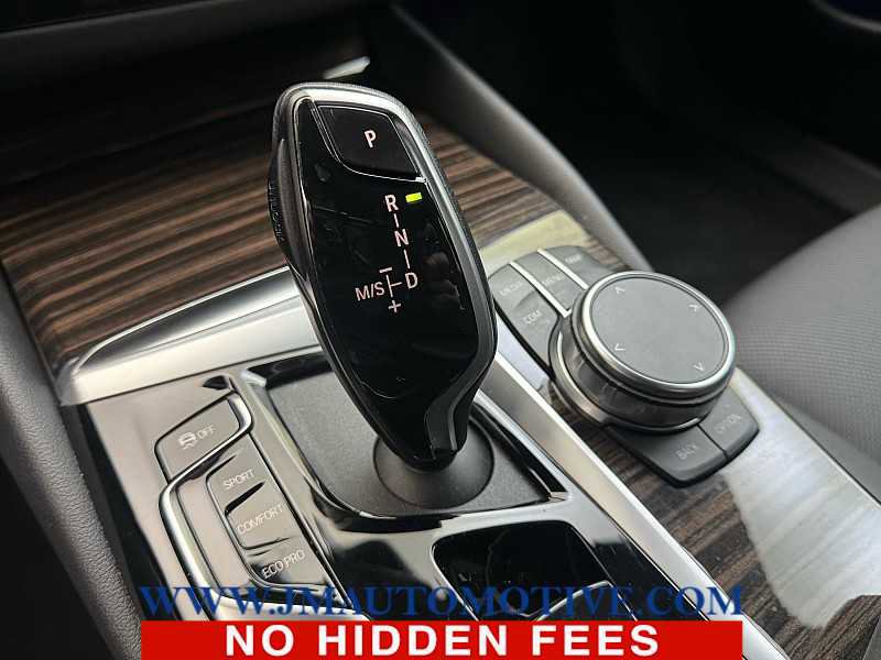 Used 2023 BMW 530i xDrive w/ Premium Package image 33