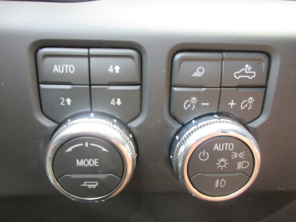 New 2026 GMC Sierra 1500 AT4 w/ AT4 Premium Package AWD/4WD image 17