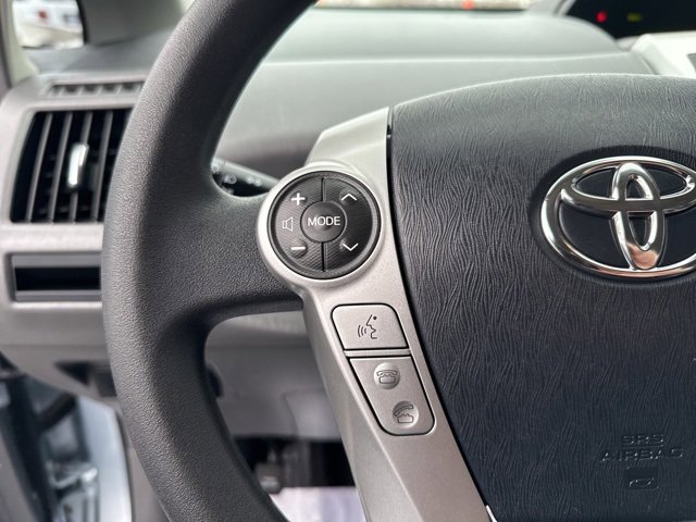 Used 2013 Toyota Prius V Three image 27